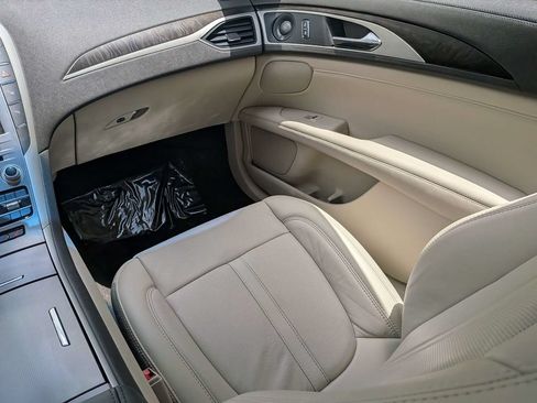 Certified 2019 Lincoln MKZ Reserve AWD/4WD image 17