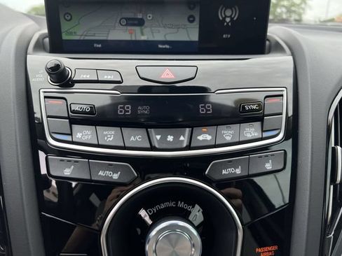 Used 2025 Acura RDX SH-AWD w/ Technology Package image 17