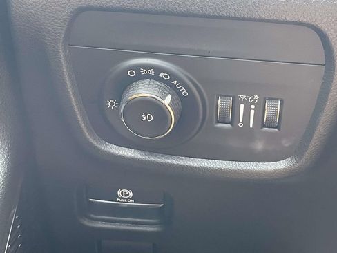 Used 2021 Jeep Grand Cherokee L Summit w/ Advanced Protech Group IV AWD/4WD image 26