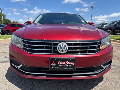 Used 2017 Volkswagen Passat 1.8T S FWD image 2