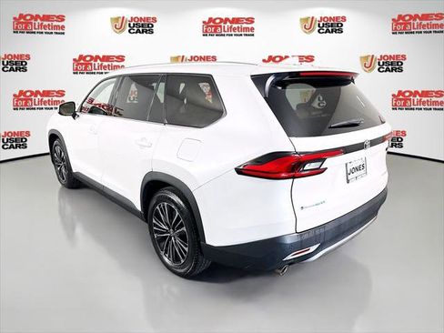 Certified 2024 Toyota Grand Highlander AWD Hybrid image 2