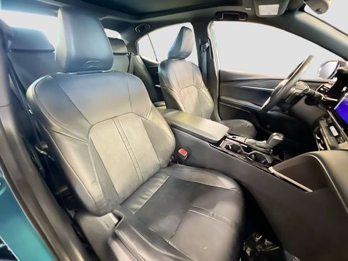 Used 2025 Toyota Camry XSE FWD image 27