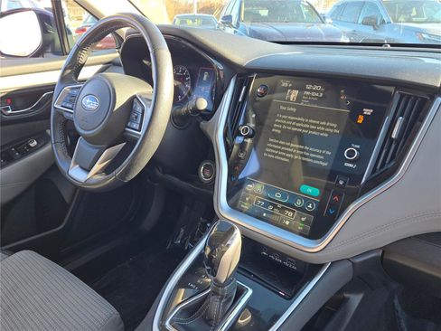 Used 2023 Subaru Outback Premium image 8