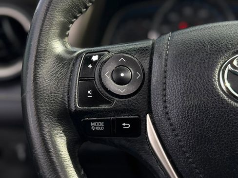 Used 2013 Toyota RAV4 Limited AWD/4WD image 30