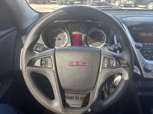 Used 2017 GMC Terrain SLE image 18