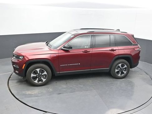 Used 2023 Jeep Grand Cherokee 4WD 4xe w/ Luxury Tech Group II image 47