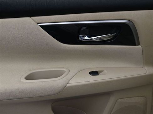 Used 2014 Nissan Altima 2.5 S image 21