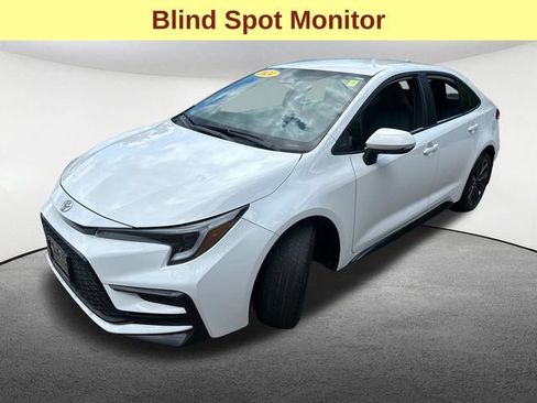 Certified 2024 Toyota Corolla SE FWD image 6