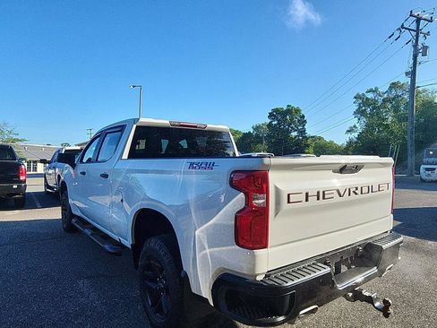 Used 2020 Chevrolet Silverado 1500 Custom Trail Boss w/ Custom Convenience Package AWD/4WD image 3