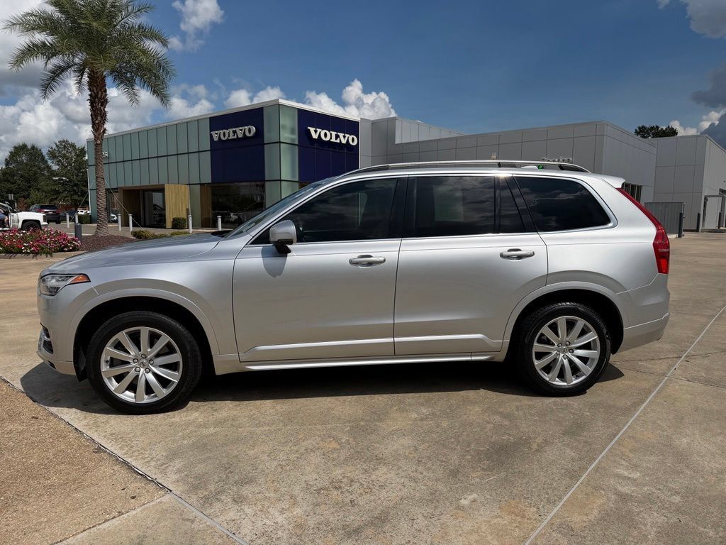 Used 2017 Volvo XC90 T6 Momentum w/ Vision Package AWD/4WD image 2