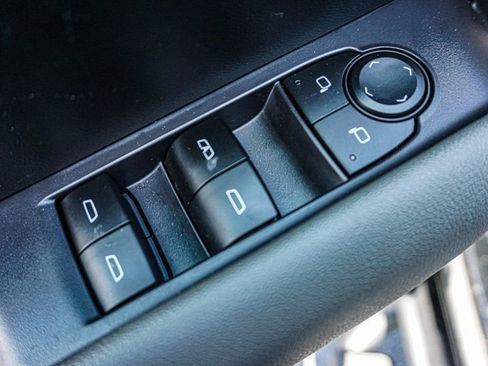 Used 2023 Chevrolet Colorado ZR2 image 44