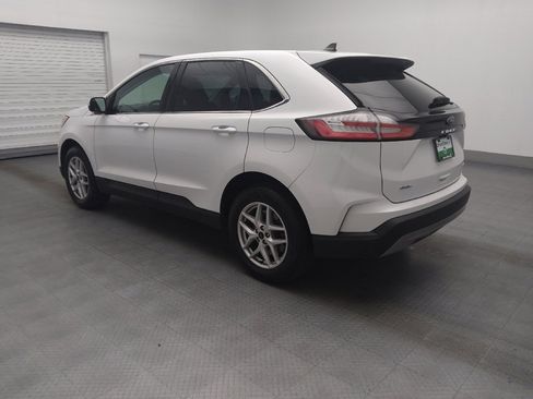 Used 2023 Ford Edge SEL image 3