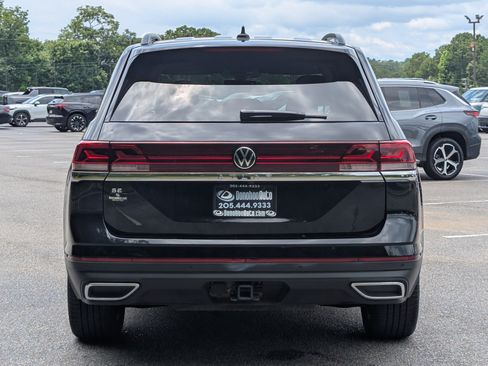 Used 2026 Volkswagen Atlas SE w/ Panoramic Sunroof Package FWD image 8