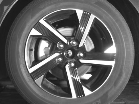 Used 2025 Nissan Sentra SV FWD image 9