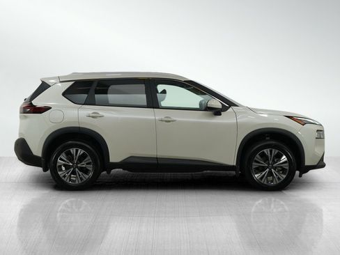 Used 2023 Nissan Rogue SV w/ SV Premium B Package image 6