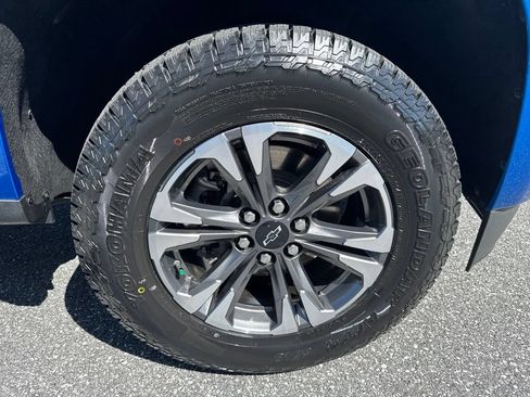 Used 2021 Chevrolet Colorado Z71 AWD/4WD image 9
