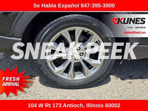 Used 2020 Ford Explorer XLT w/ Equipment Group 202A AWD/4WD image 16