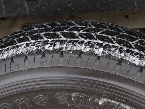 Used 2023 Ford Transit 250 Medium Roof w/ Load Area Protection Package image 40