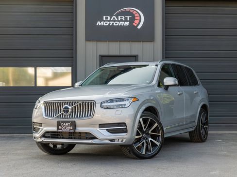 Used 2024 Volvo XC90 B6 Plus AWD/4WD image 3