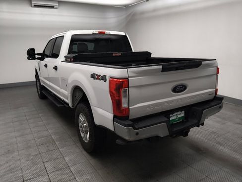 Used 2018 Ford F250 XLT w/ XLT Value Package AWD/4WD image 5
