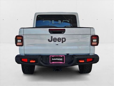 New 2025 Jeep Gladiator Mojave w/ Steel Bumper Group image 8