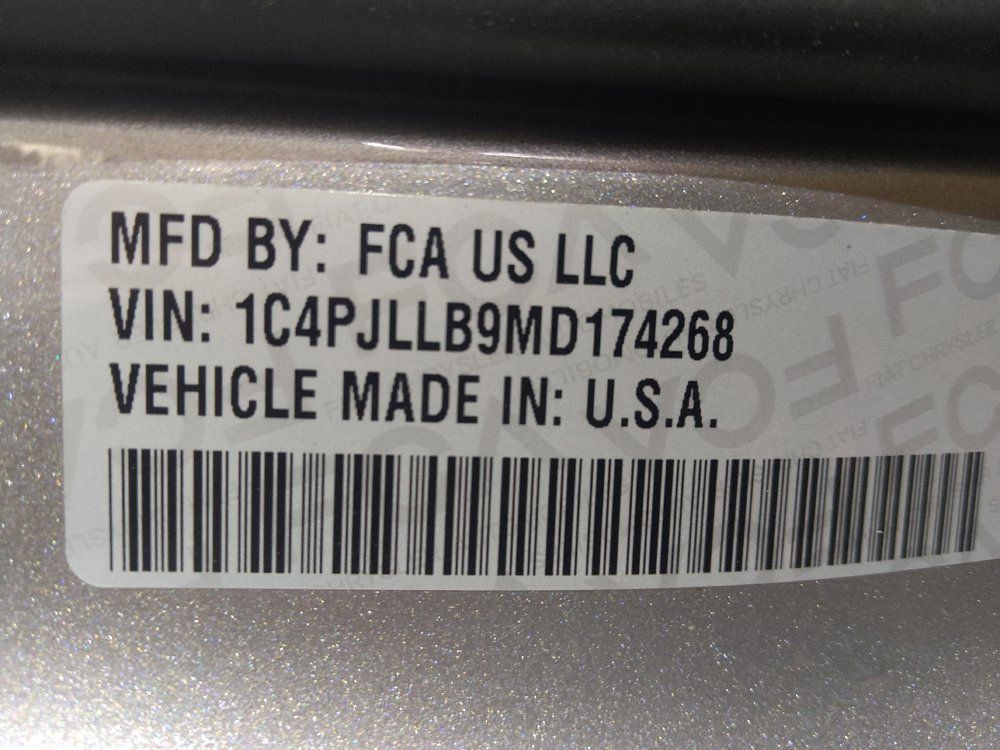 Used 2021 Jeep Cherokee Latitude Plus FWD image 33