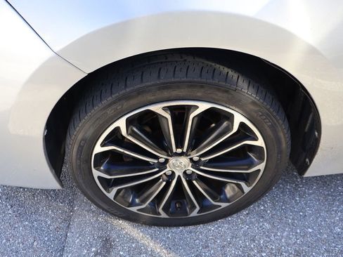 Used 2016 Toyota Corolla S image 4