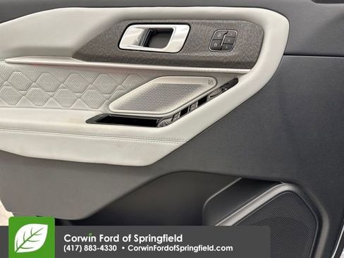 New 2026 Ford Explorer Platinum w/ LUX Leather Package image 44