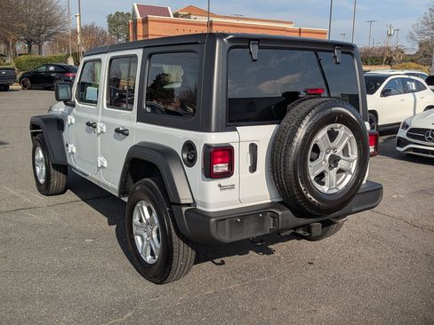Used 2022 Jeep Wrangler Unlimited Sport image 5