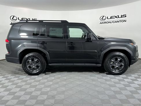 Used 2024 Lexus GX 550 AWD/4WD image 6