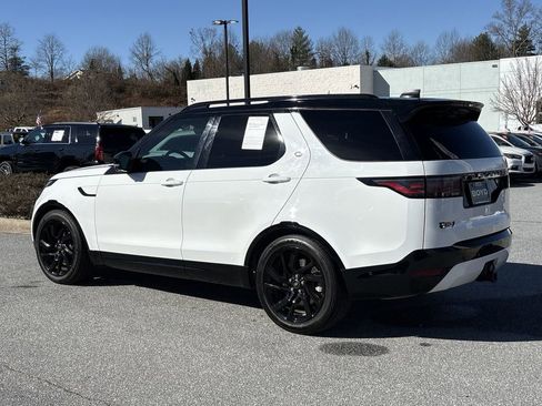 Used 2023 Land Rover Discovery S R-Dynamic image 7