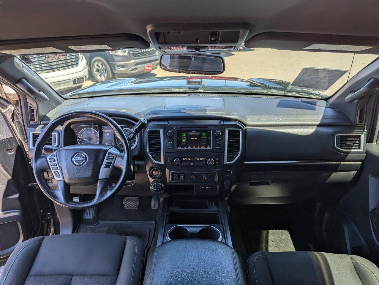 Used 2019 Nissan Titan SV w/ SV Convenience Package AWD/4WD image 22