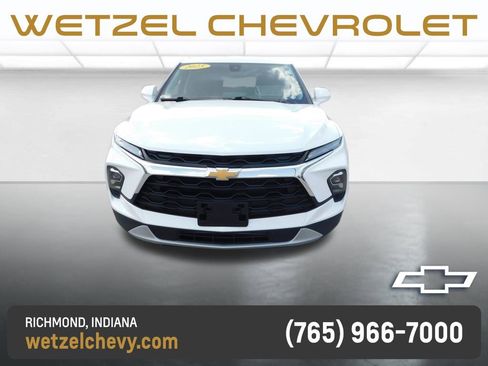 Used 2025 Chevrolet Blazer LT AWD/4WD image 8