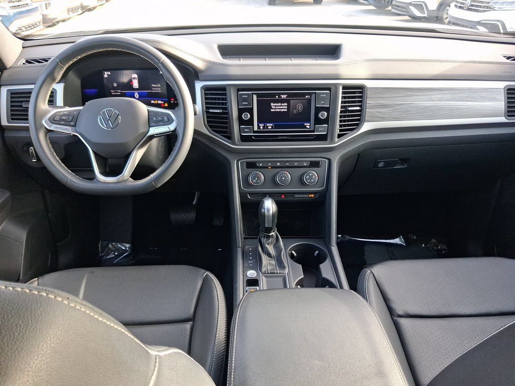 Used 2023 Volkswagen Atlas Cross Sport SE FWD image 14