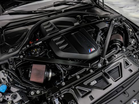 Used 2025 BMW M2 w/ Carbon Package RWD image 99