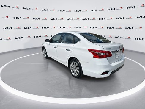 Used 2016 Nissan Sentra SV FWD image 6