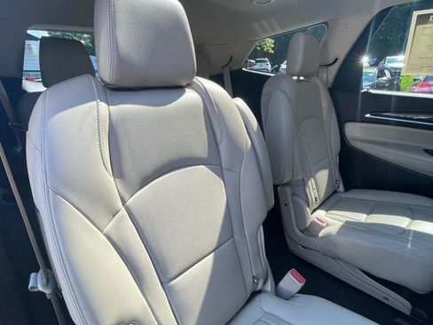 Used 2018 Buick Enclave Essence w/ Trailering Package AWD/4WD image 27