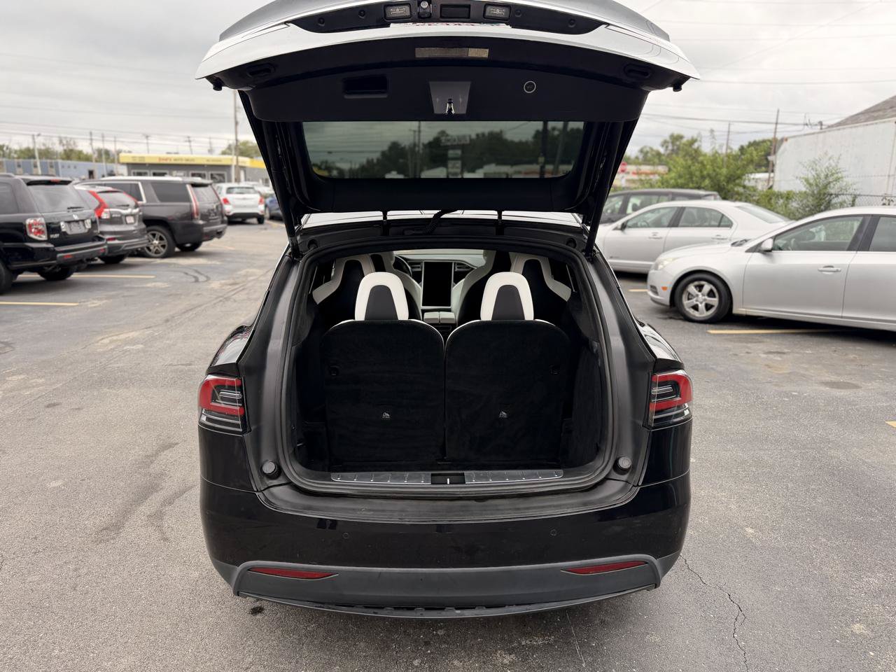 Used 2017 Tesla Model X 75D AWD/4WD image 36