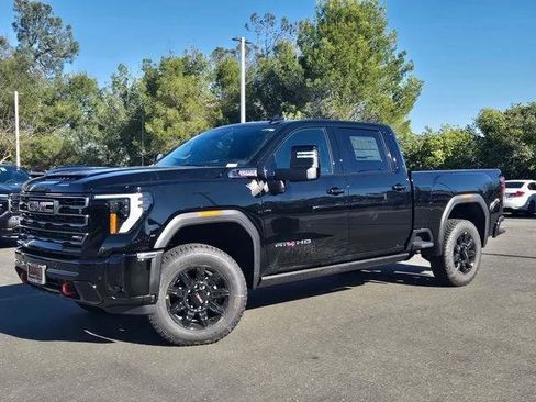 New 2026 GMC Sierra 2500 AT4 w/ AT4 Premium Plus Package AWD/4WD image 8