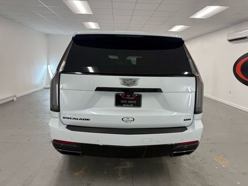 Used 2026 Cadillac Escalade Platinum Sport image 7