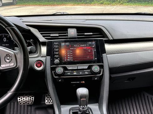 Used 2019 Honda Civic Sport Touring image 9