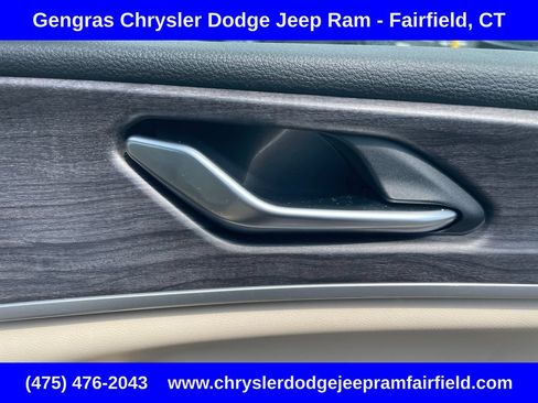 Certified 2023 Jeep Grand Cherokee Limited AWD/4WD image 13