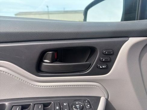 Used 2024 Honda Odyssey EX-L image 10