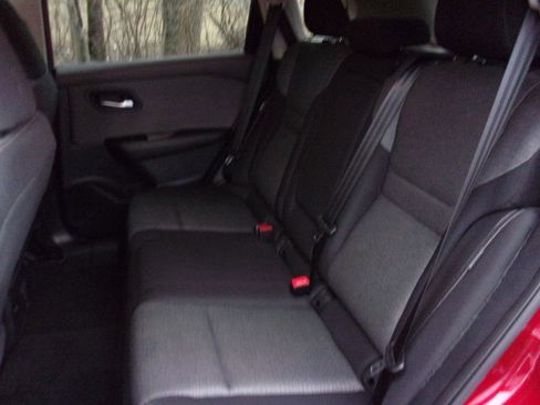 Used 2023 Nissan Rogue SV AWD/4WD image 10