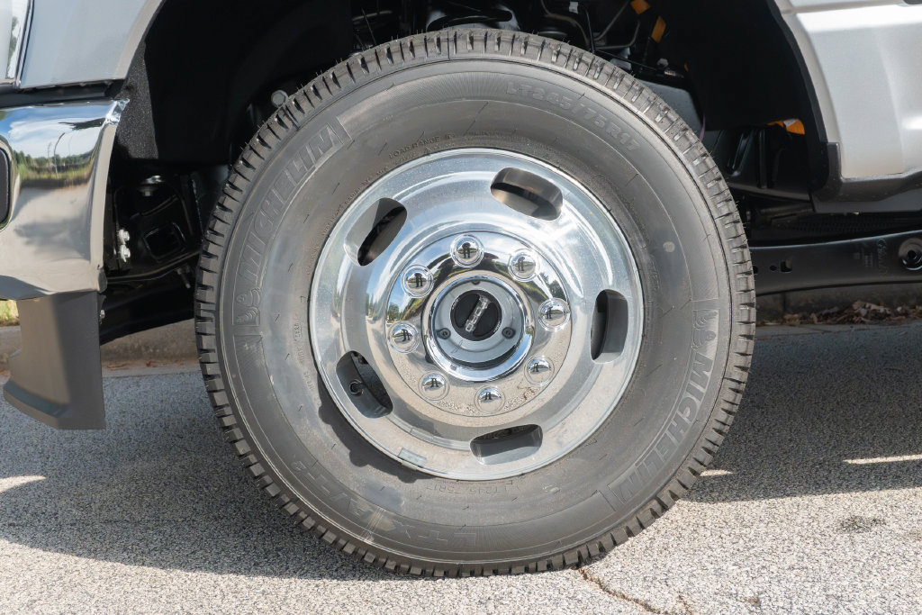 New 2027 Ford F350 XL AWD/4WD image 2