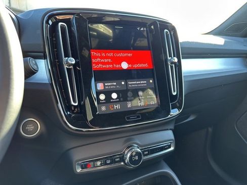 New 2026 Volvo XC40 B5 Ultra w/ Climate Package image 15