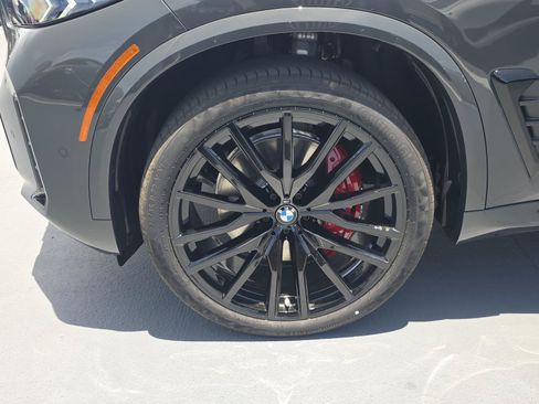 New 2026 BMW X5 xDrive40i w/ M Sport Package AWD/4WD image 8