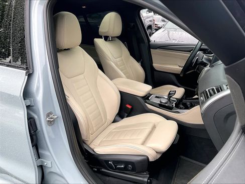 Used 2024 BMW X4 M40i AWD/4WD image 9