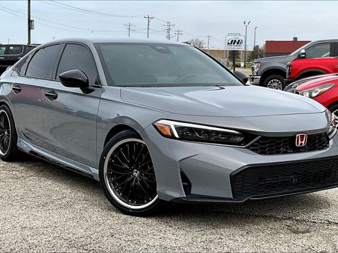 Used 2025 Honda Civic Sport image 36