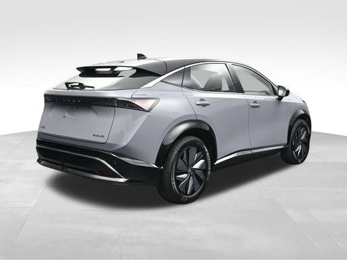 Used 2023 Nissan Ariya FWD image 5